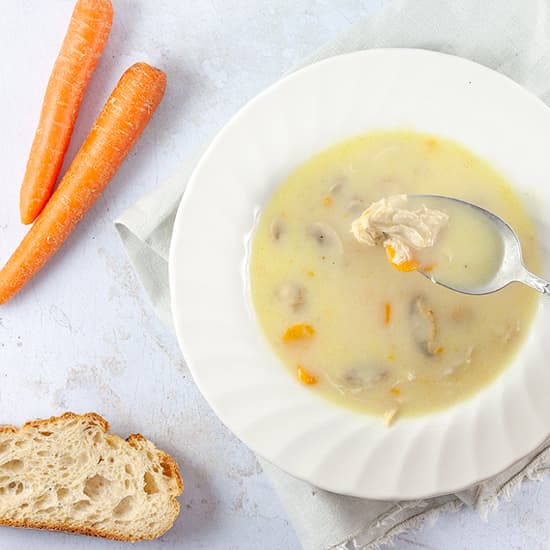 Romige kippensoep met champignons