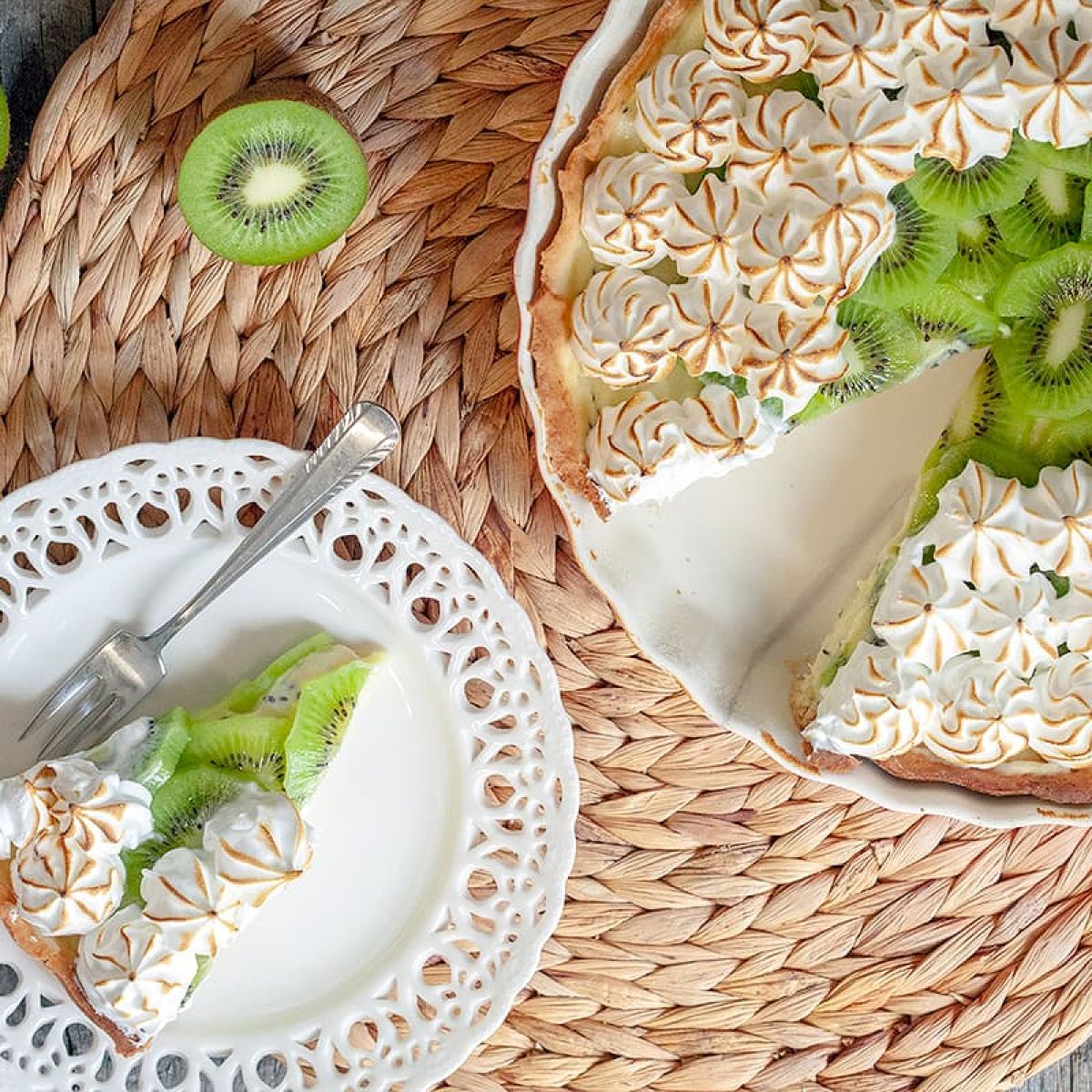 Kiwi meringue taart