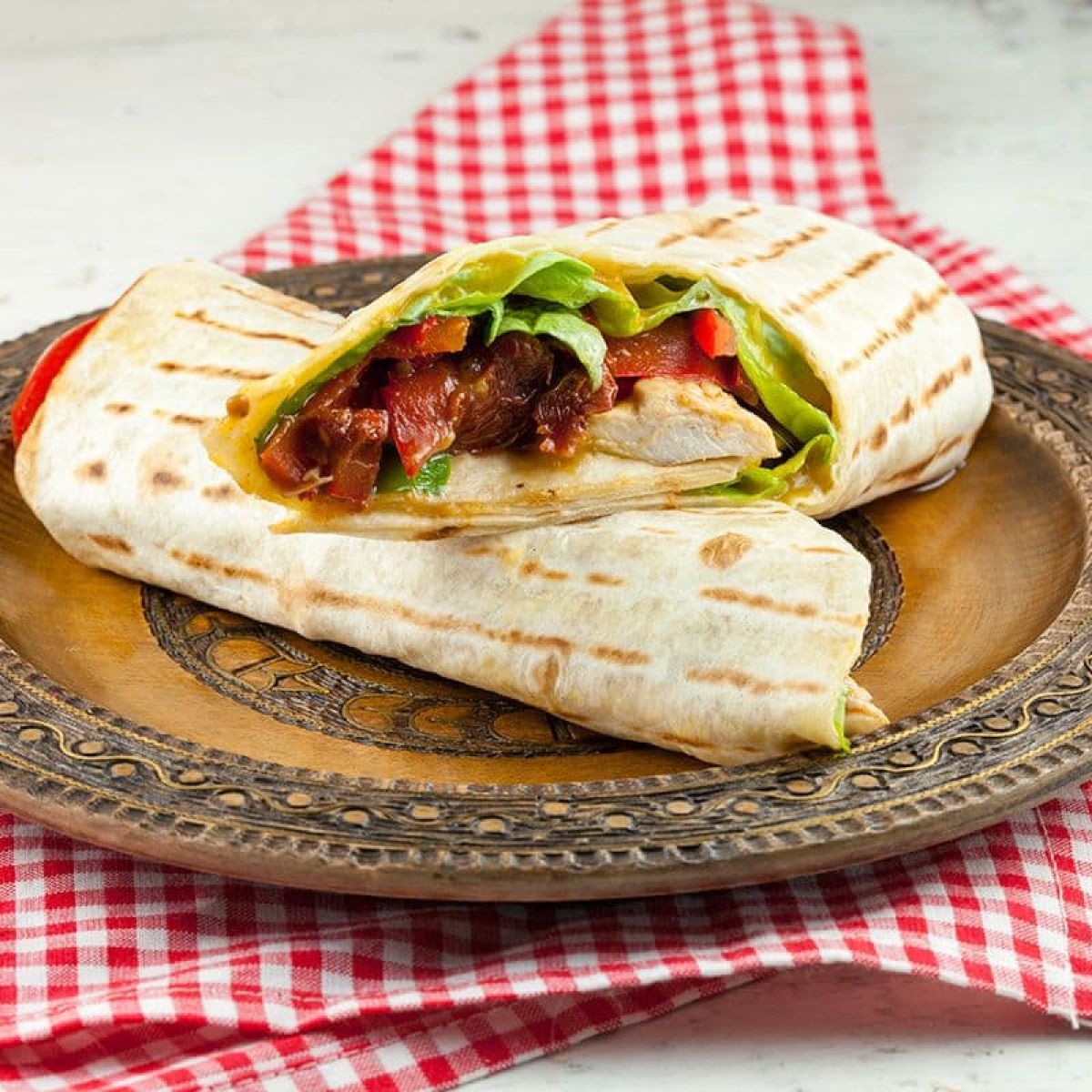 Tortilla met kip en mango