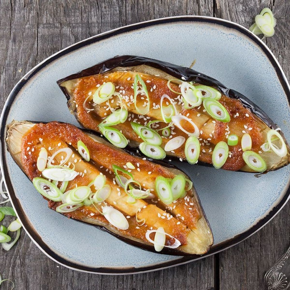 Geglazuurde aubergine met miso