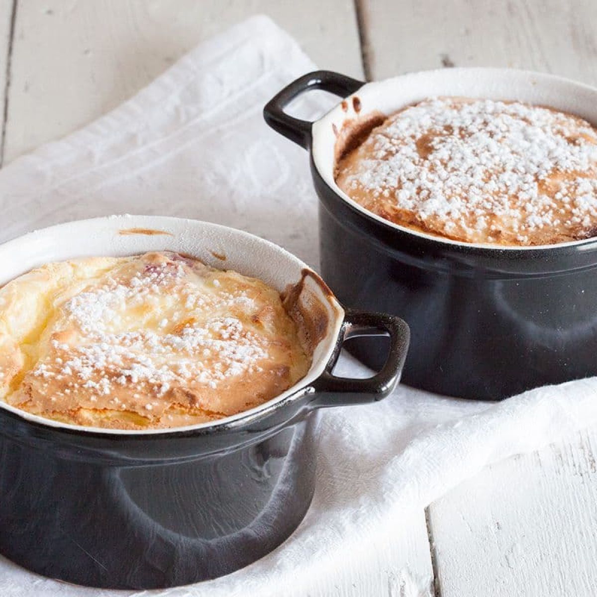 Rood fruit en roomkaas souffle