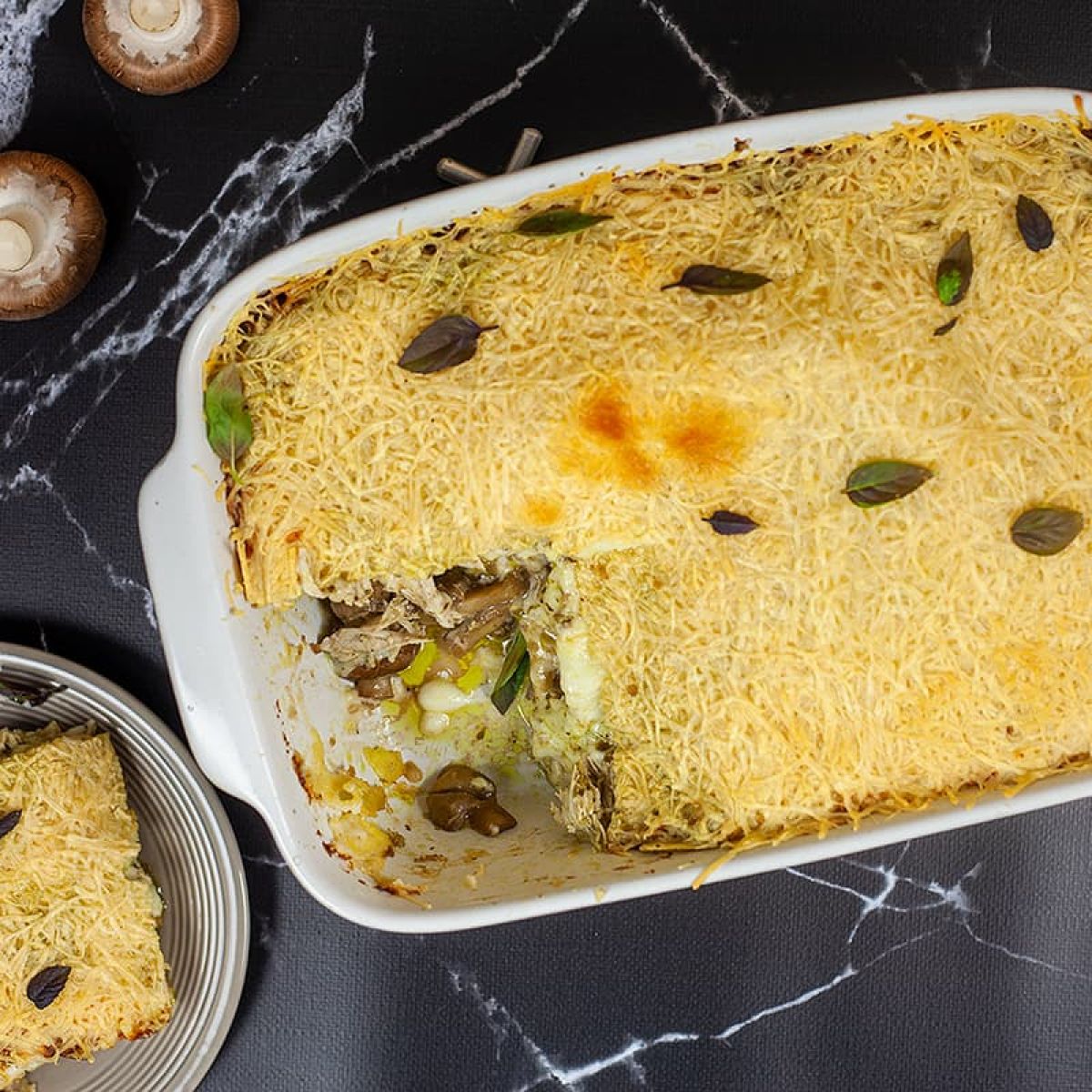 Champignon lasagne met kip pesto