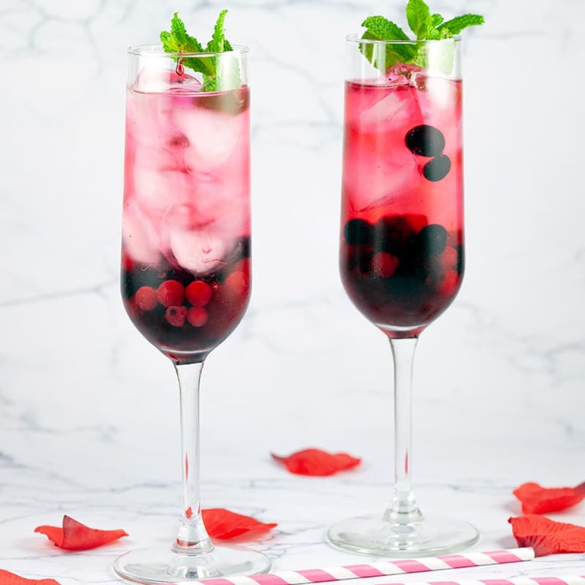Roze cocktail voor Valentijnsdag