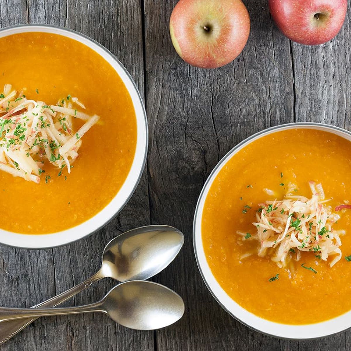 Wortelsoep met appel - extra lekker met verse gember