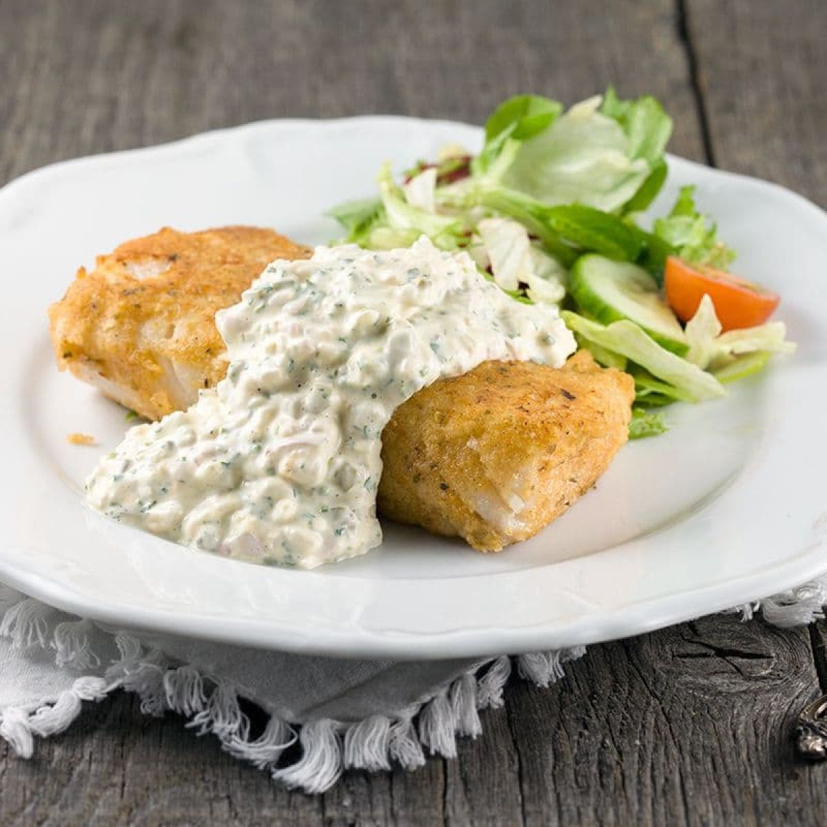 Krokante kabeljauw met tartaarsaus