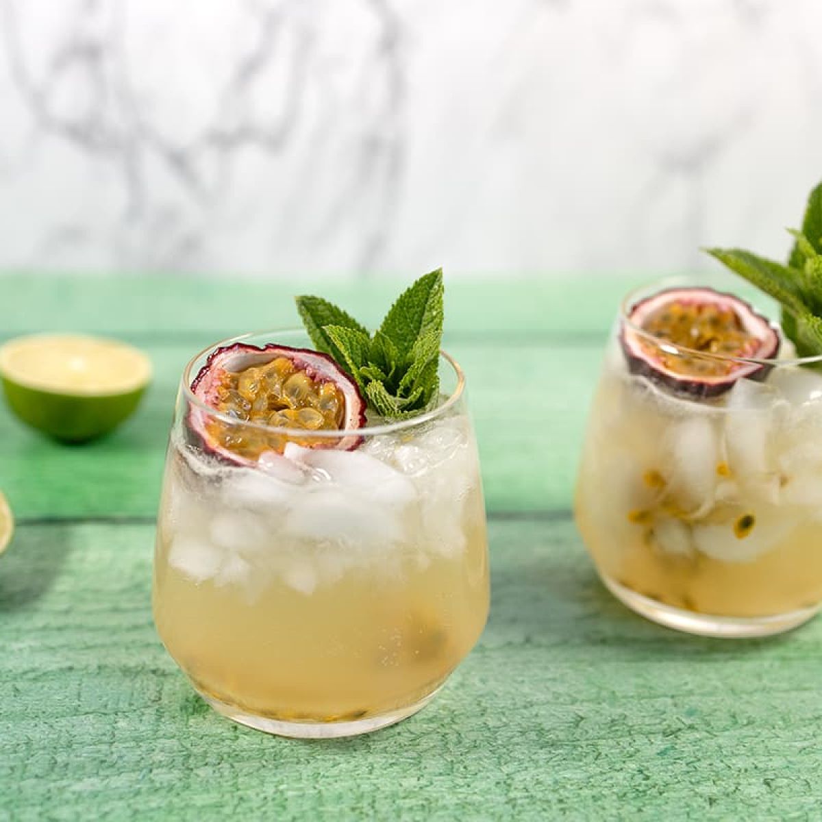 Gemberbier en passievrucht mocktail - een fris zomerdrankje zonder alcohol