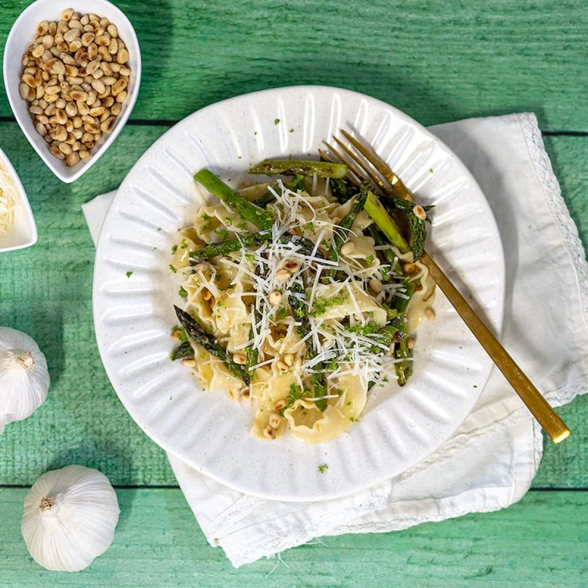 Vegetarische pasta met groene asperges