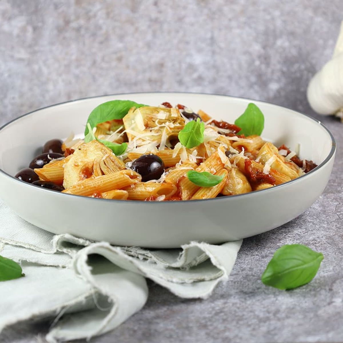 Pasta met artisjok en olijven