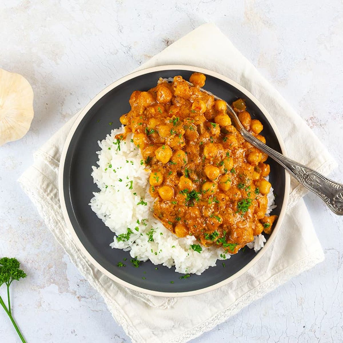 Vegetarische kikkererwten masala