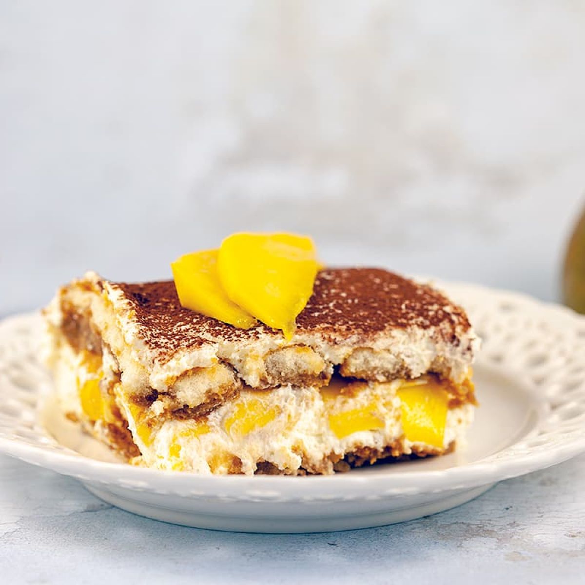 Mango tiramisu