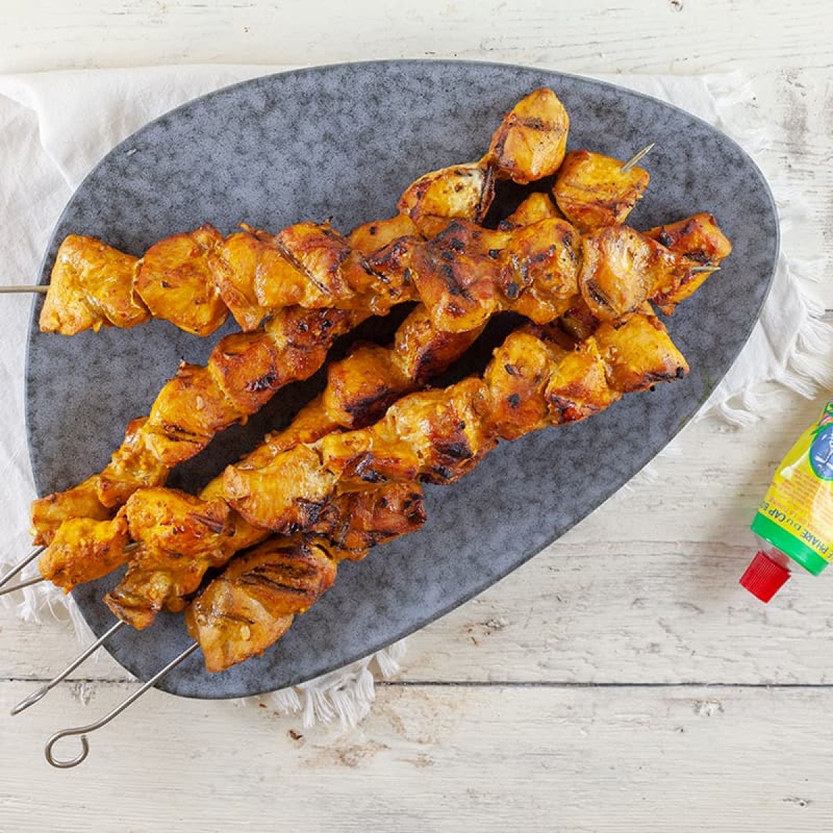 Kipspiesjes met kurkuma