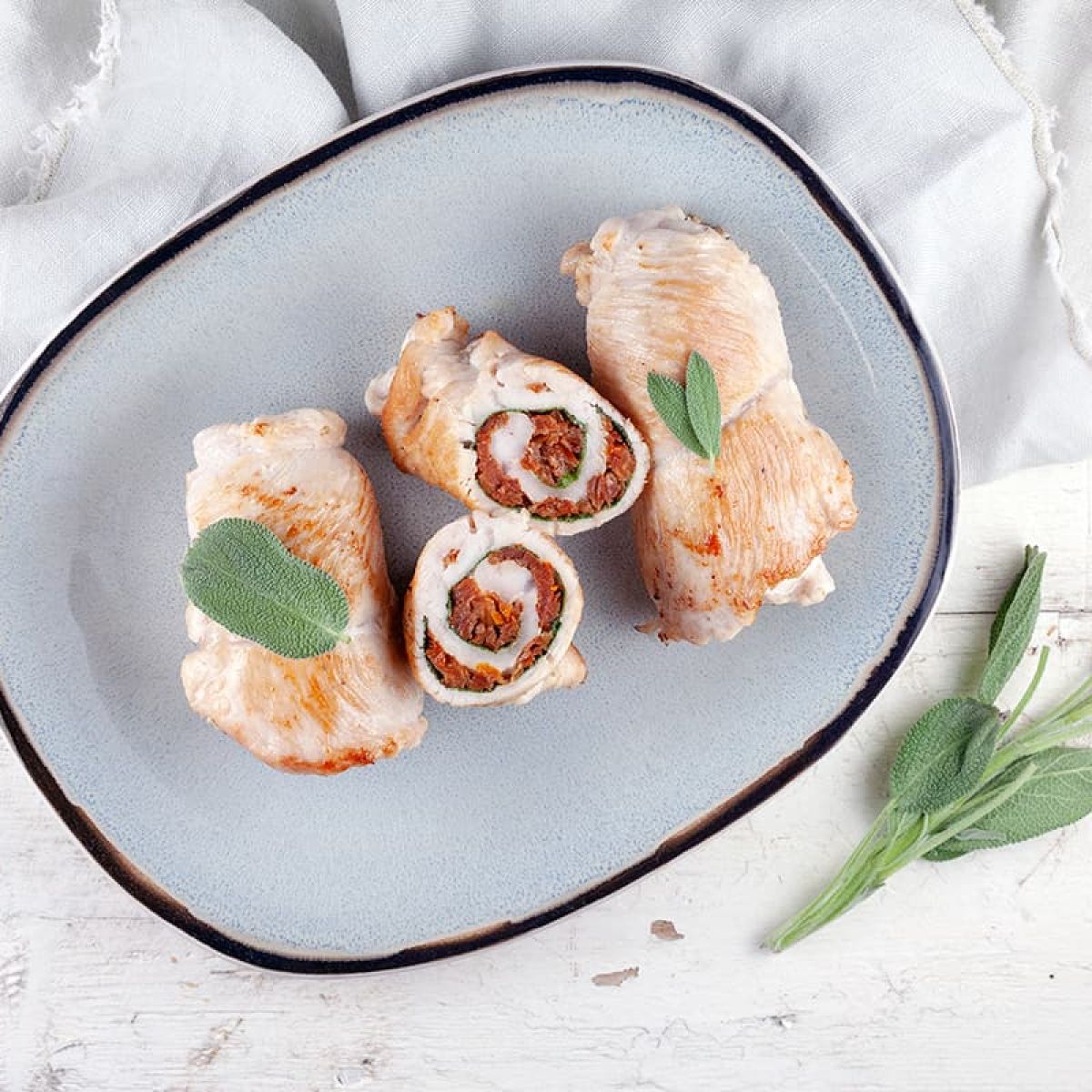 Kalkoenrolletjes met zongedroogde tomaten - simpel recept