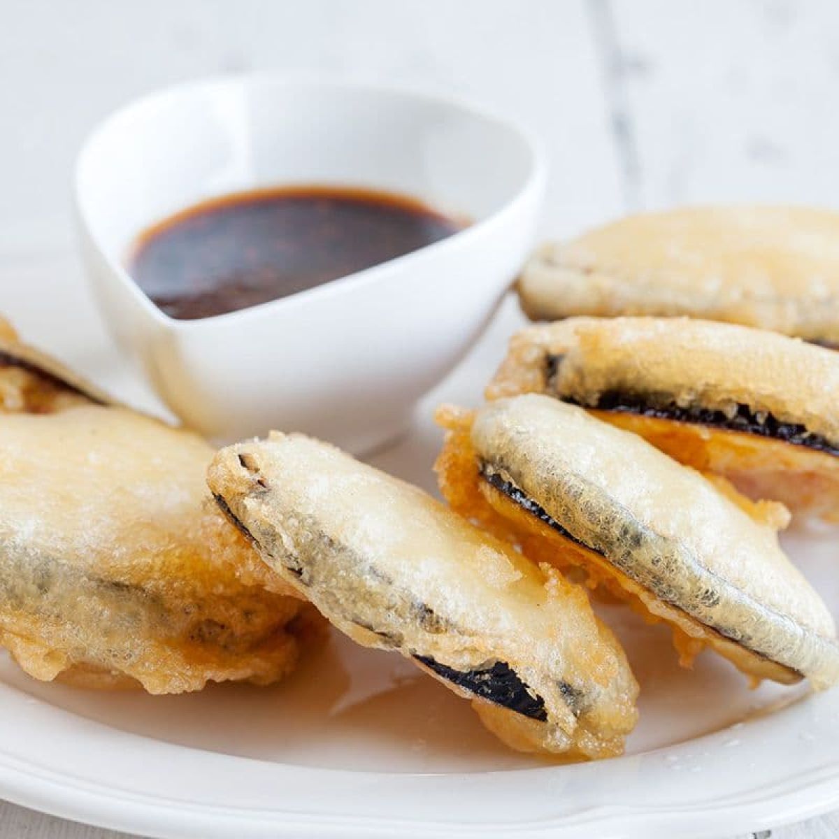 Aubergine tempura