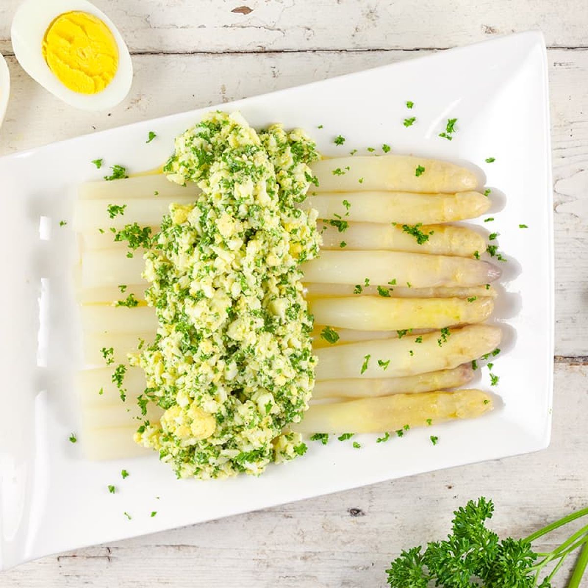 Asperges à la Flamande