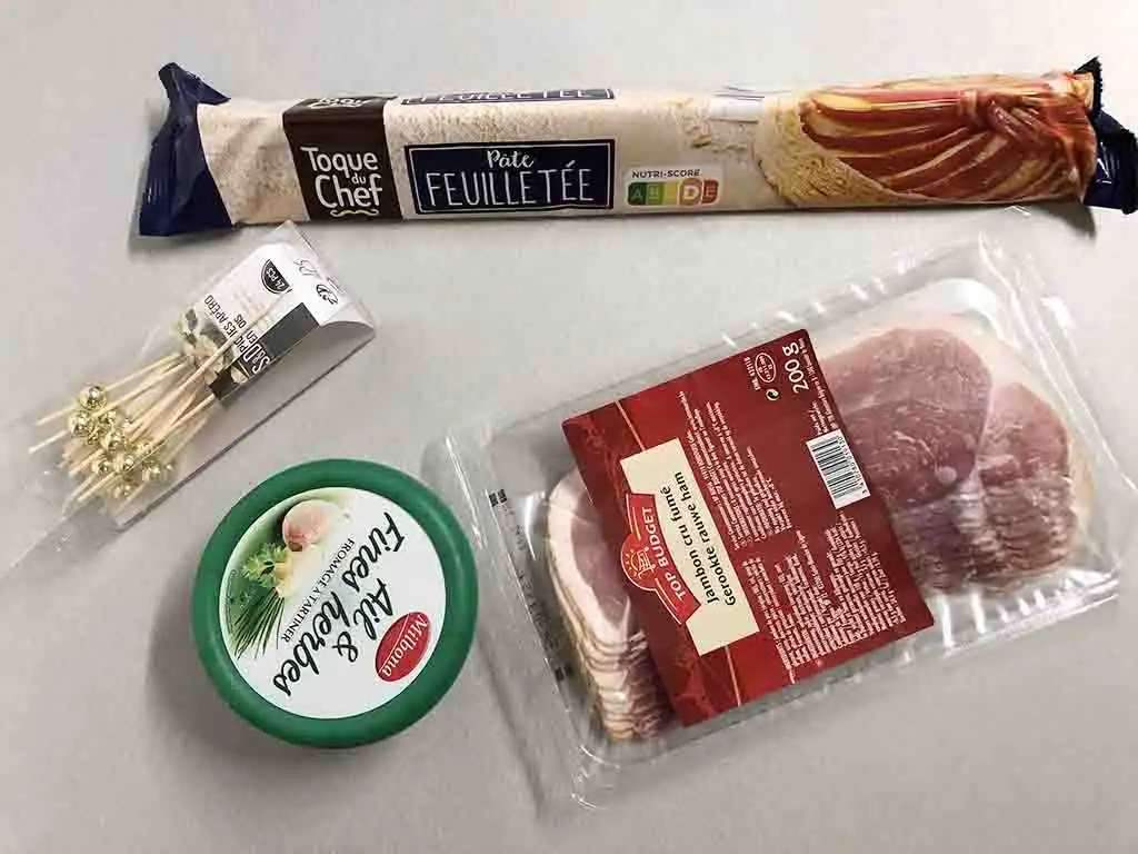 Mini bladerdeeg kerstboompjes ingrediënten