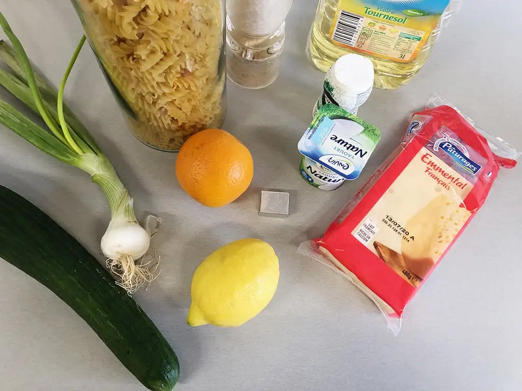 Pastasalade met sinaasappel en kaas ingrediënten