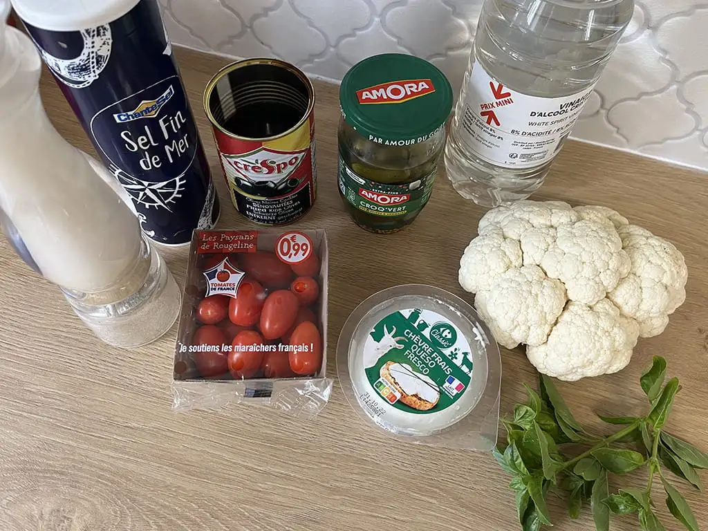 Bloemkoolsalade met basilicum ingrediënten