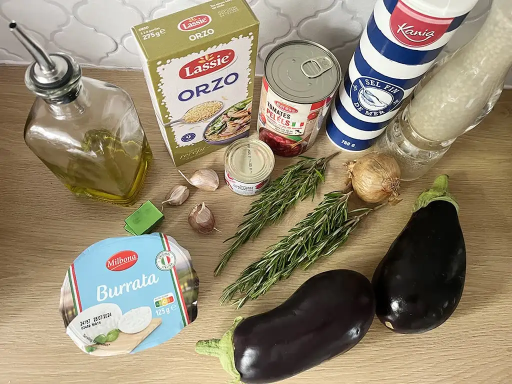 Gevulde aubergine met orzo ingrediënten