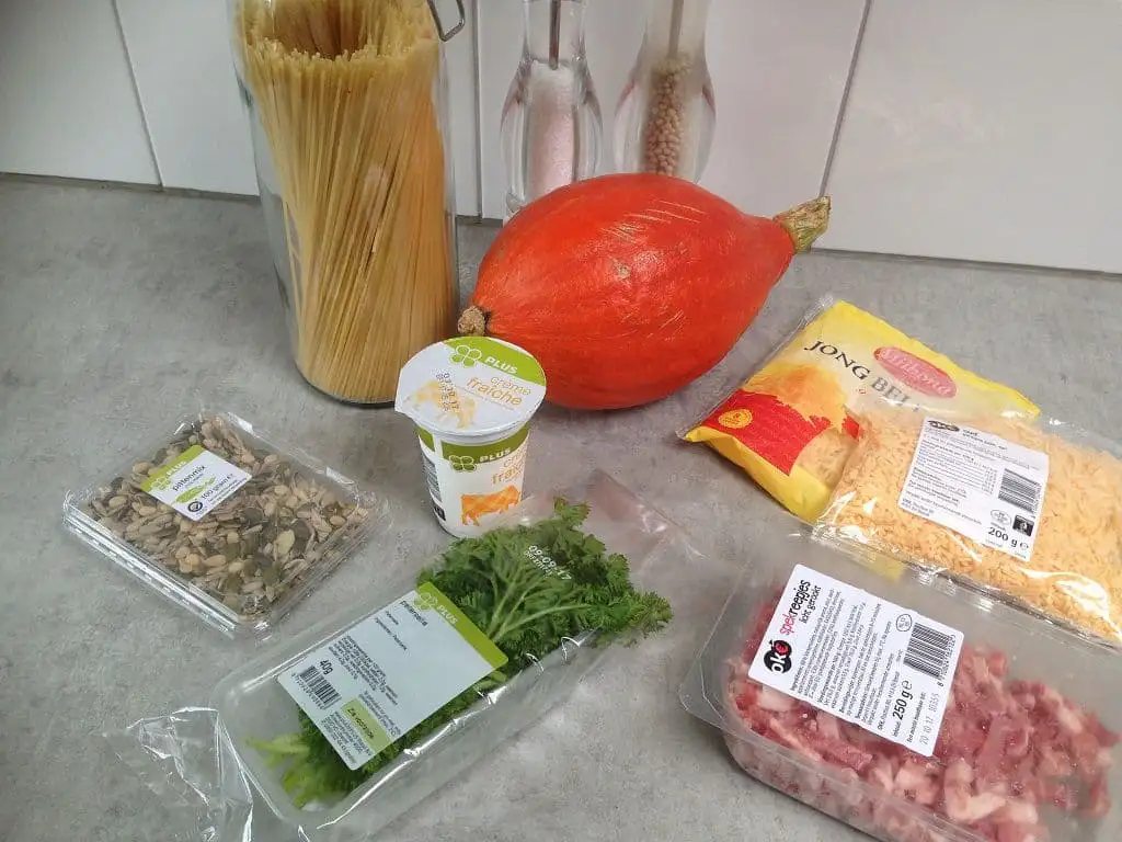 Spaghetti met pompoen-kaassaus ingrediënten