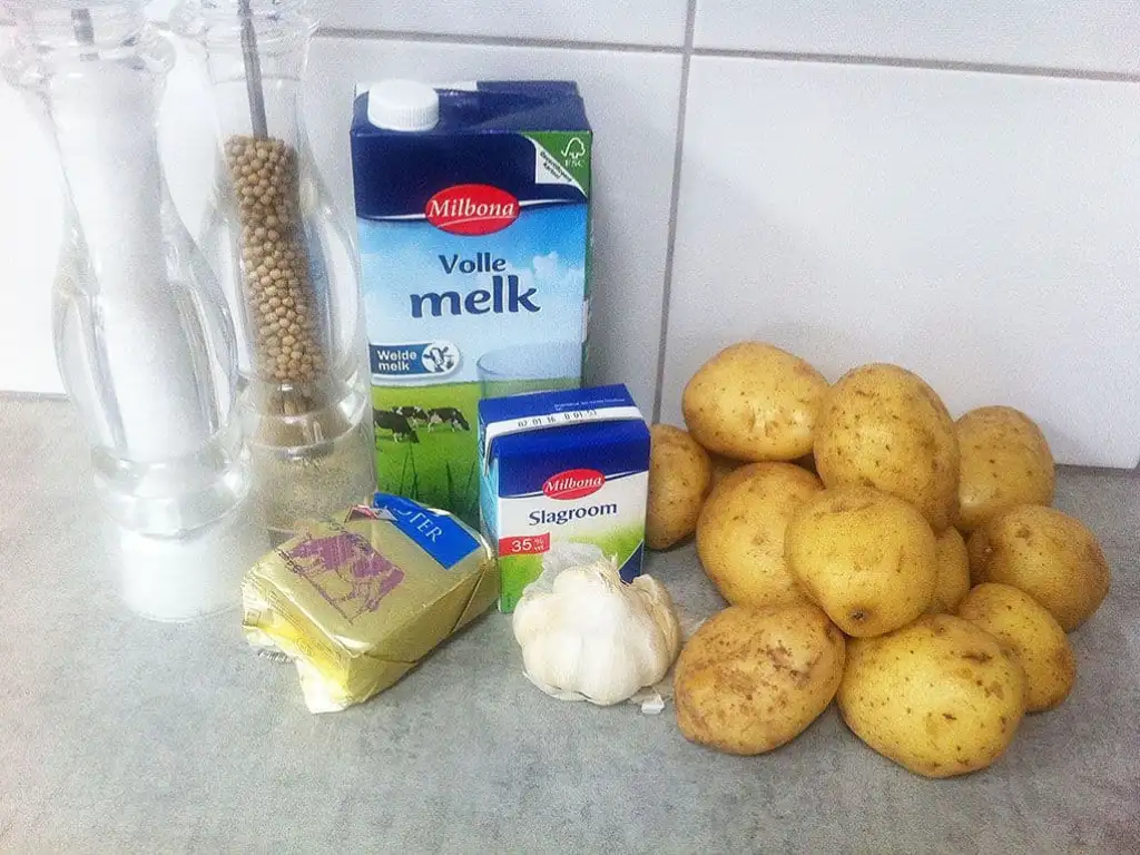 Aardappelpuree met geroosterde knoflook ingrediënten