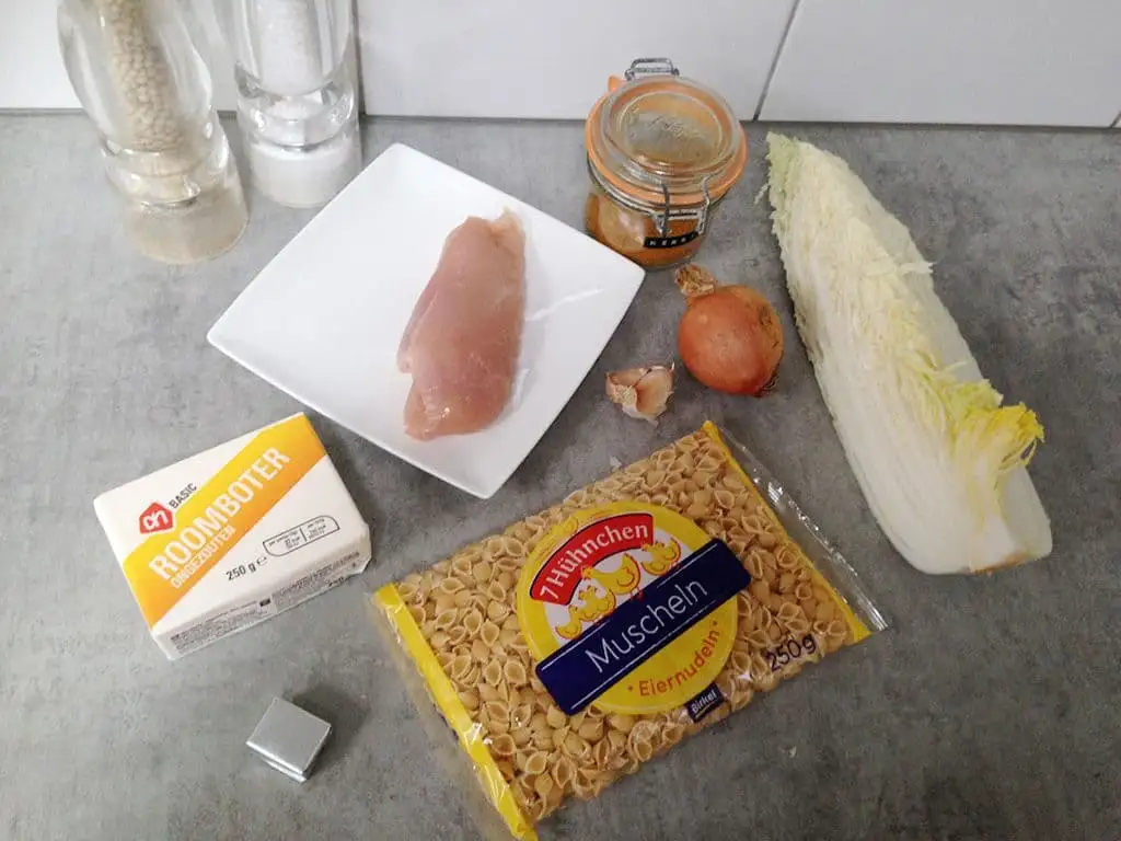 Kippensoep met Chinese kool ingrediënten