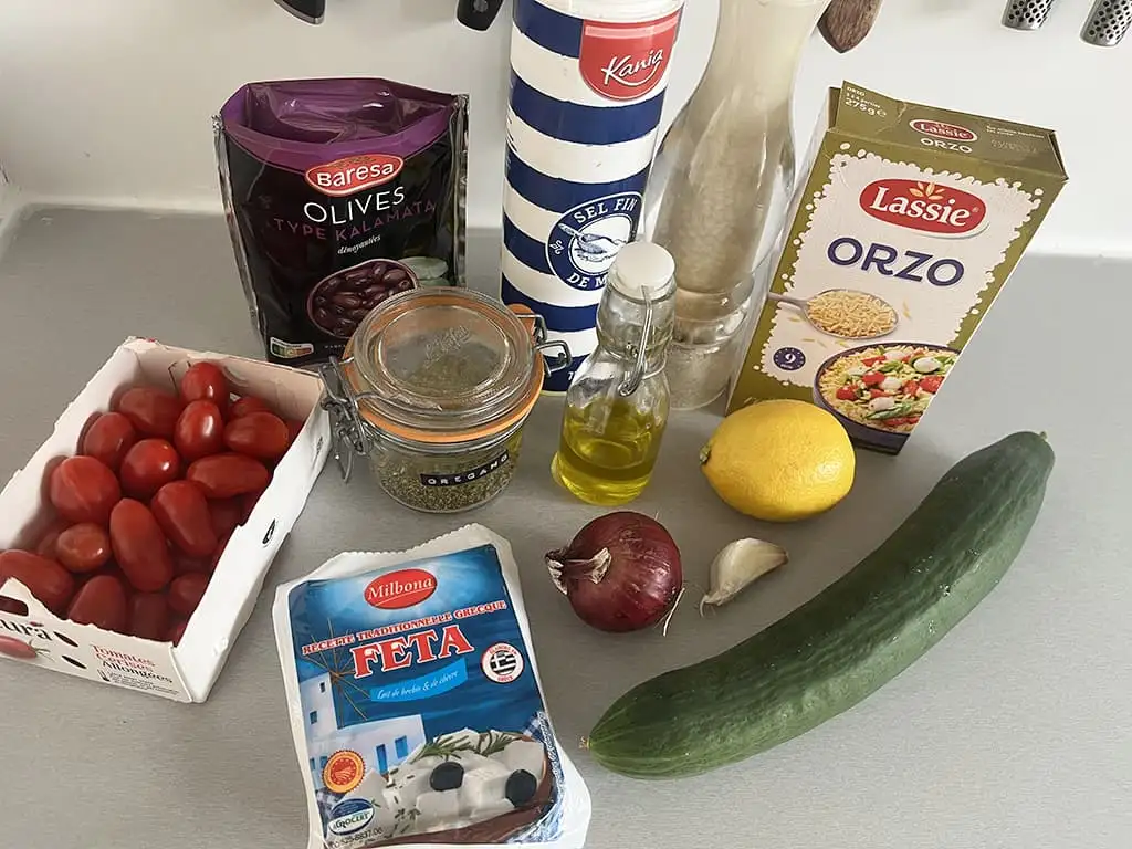 Griekse orzo salade ingrediënten