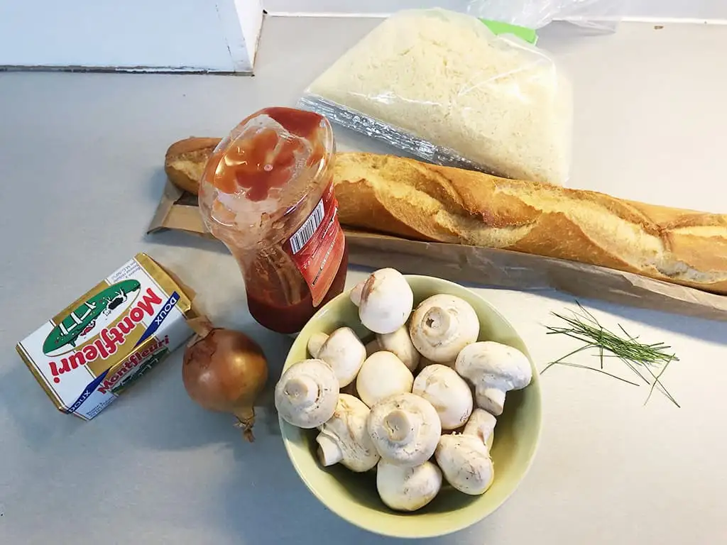 Zapiekanka ingrediënten