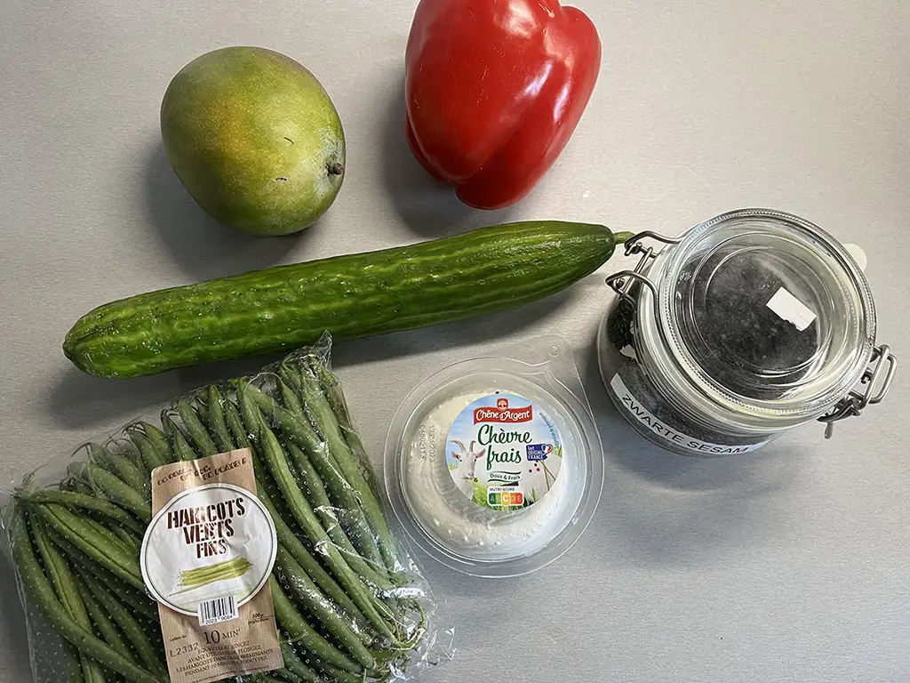 Komkommerrolletjes met geitenkaas ingrediënten