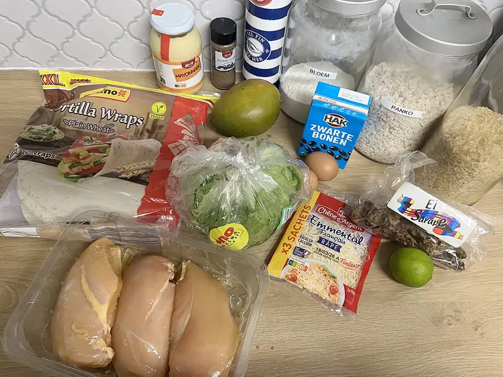 Burrito met krokante kip en mango ingrediënten