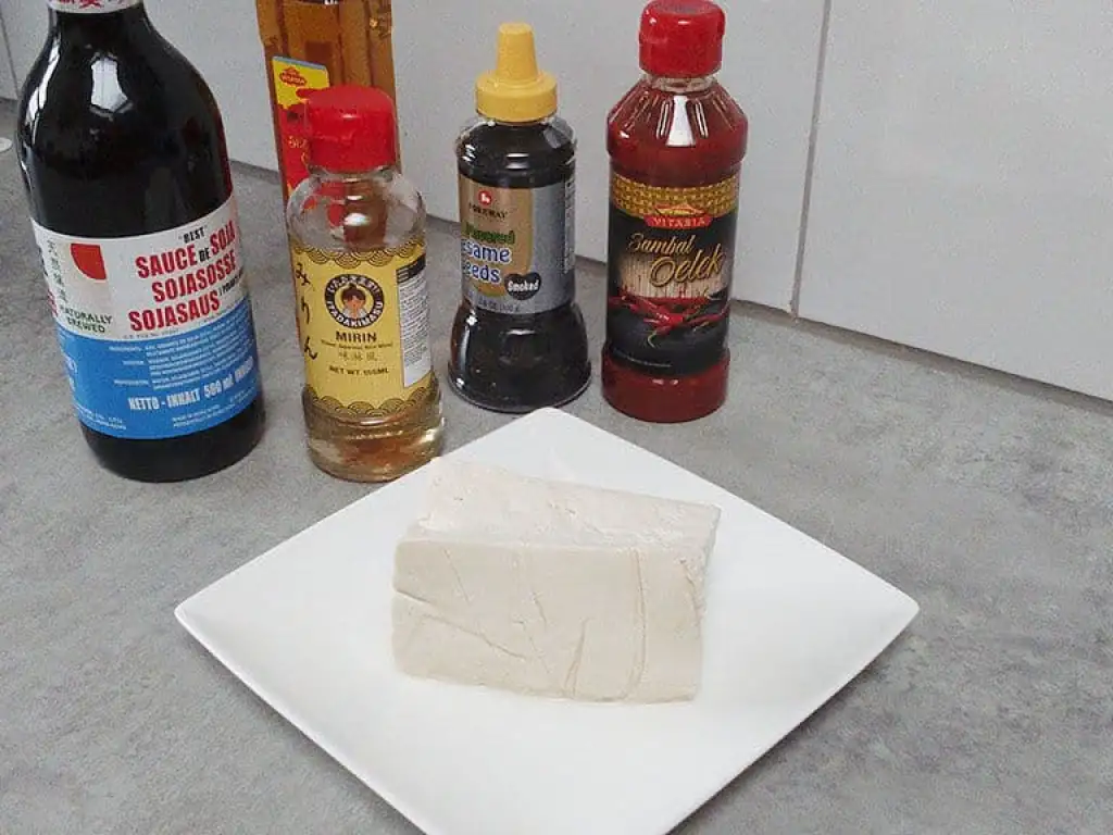 Gemarineerde tofu ingrediënten