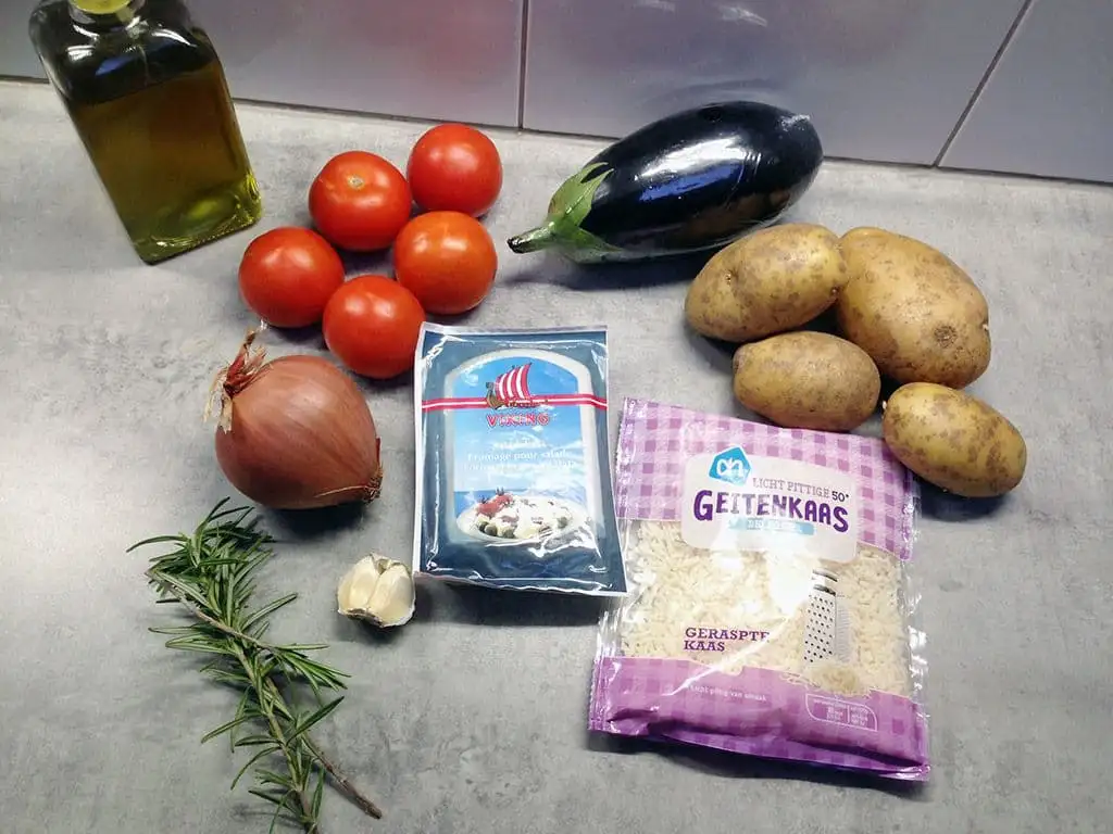 Aubergine en feta ovenschotel ingrediënten