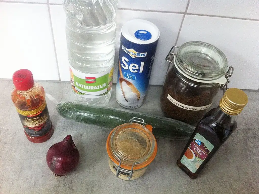 Pittige komkommersalade ingrediënten