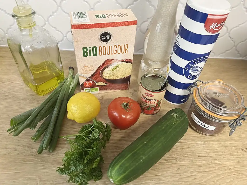 Kisir - Turkse bulgursalade ingrediënten
