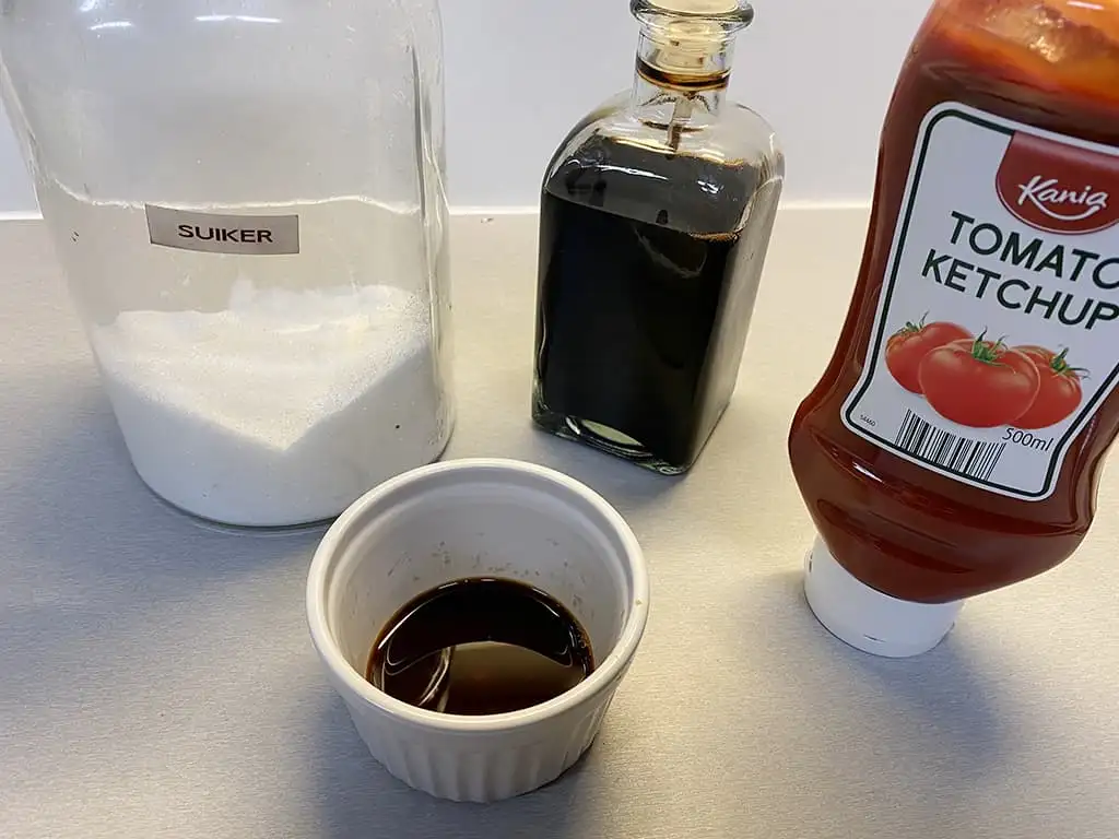 Tonkatsu saus ingrediënten
