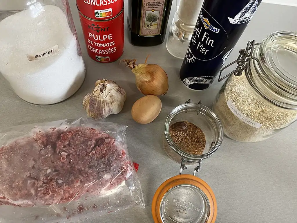 Albóndigas in tomatensaus ingrediënten