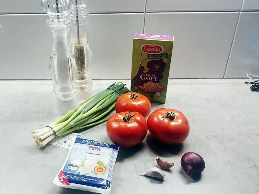 Gevulde tomaat met parelgort en feta ingrediënten