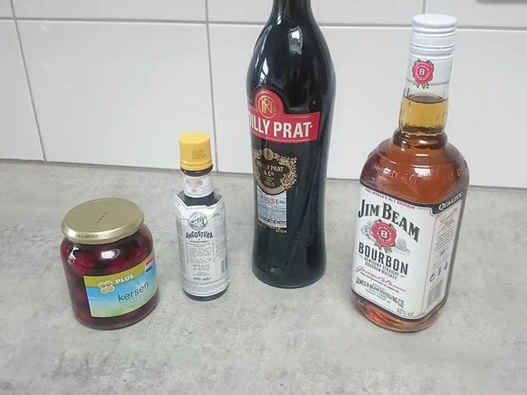 Klassieke Manhattan cocktail ingrediënten