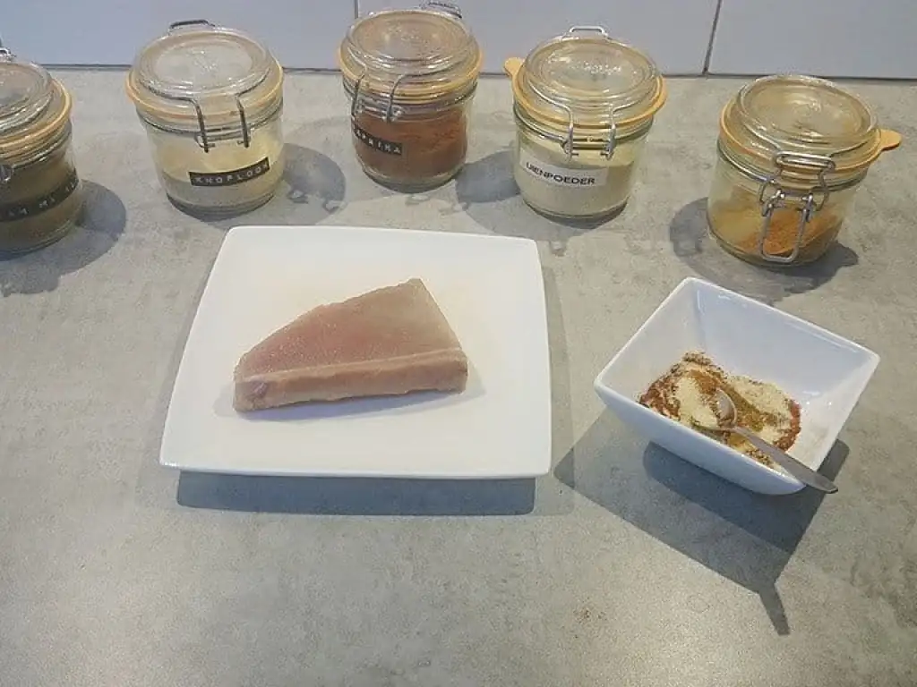 Gebakken tonijn met kruidenkorst ingrediënten