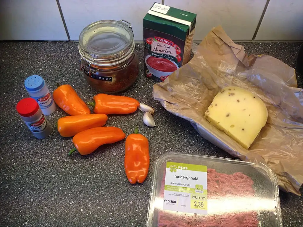 Snack paprika's met gehakt ingrediënten