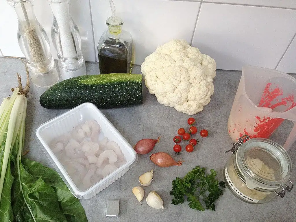 Courgette spaghetti met garnalen en romige bloemkool ingrediënten