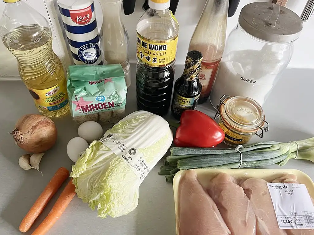 Chinese gebakken mihoen ingrediënten