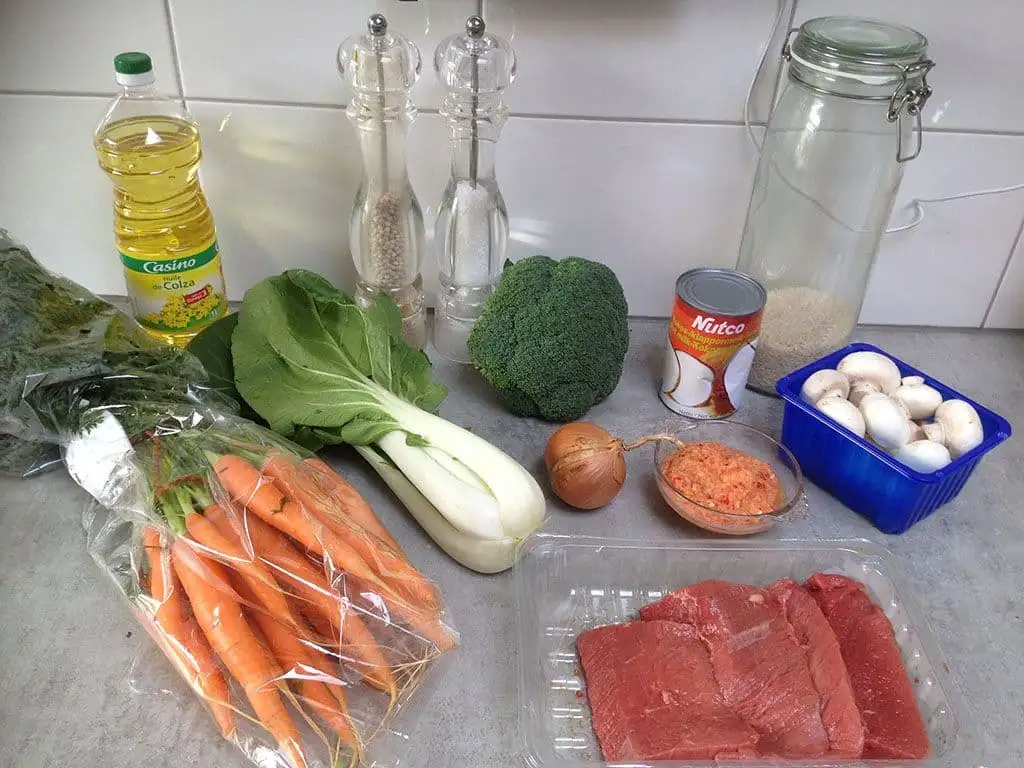 Rundvleescurry met groenten ingrediënten