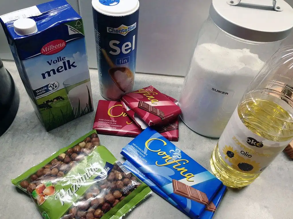 Zelfgemaakte nutella ingrediënten