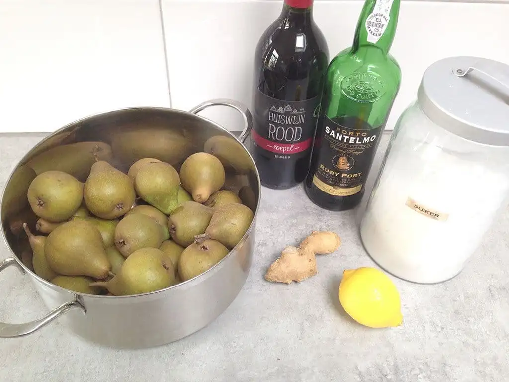 Stoofperen in rode wijn en gember ingrediënten
