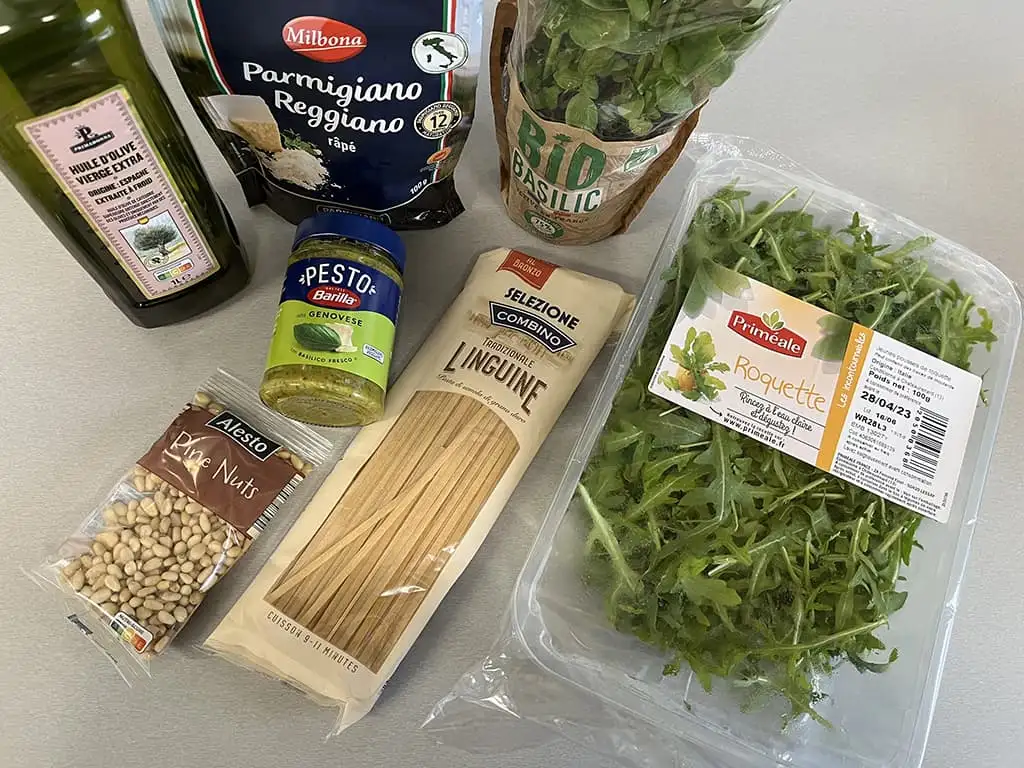 Vegetarische pasta pesto ingrediënten