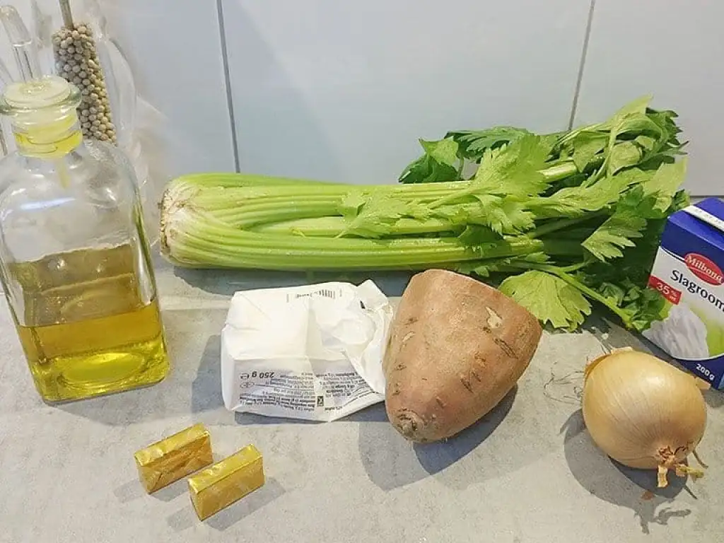 Bleekselderij soep ingrediënten