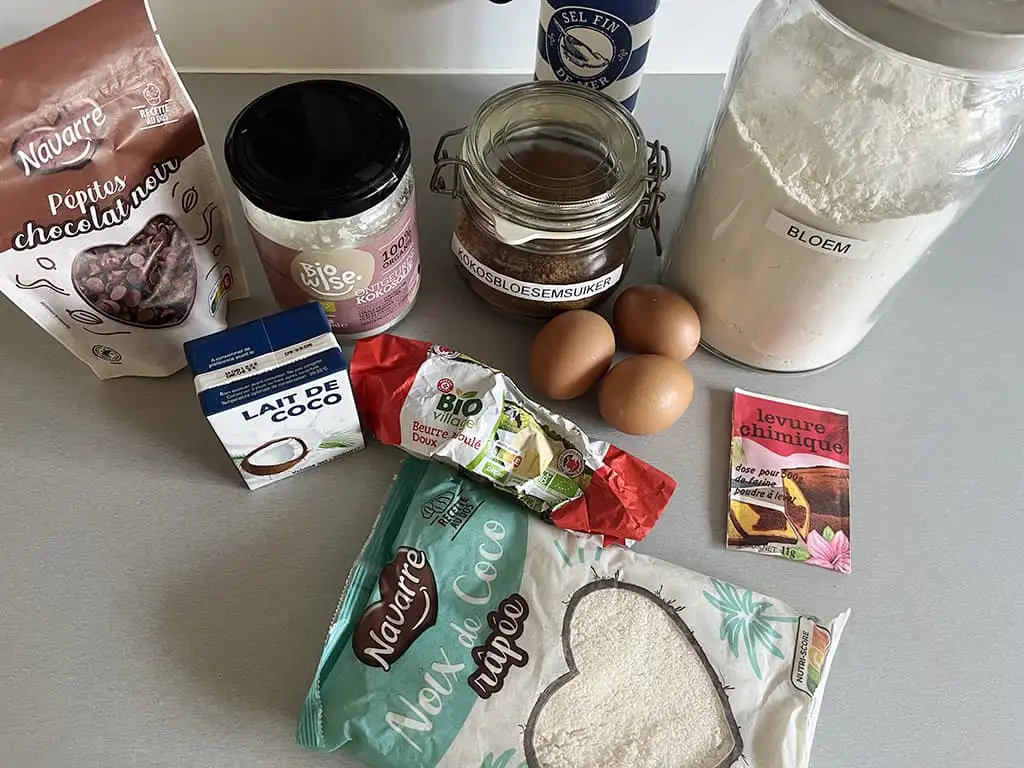 Kokosmuffins met chocolade ingrediënten