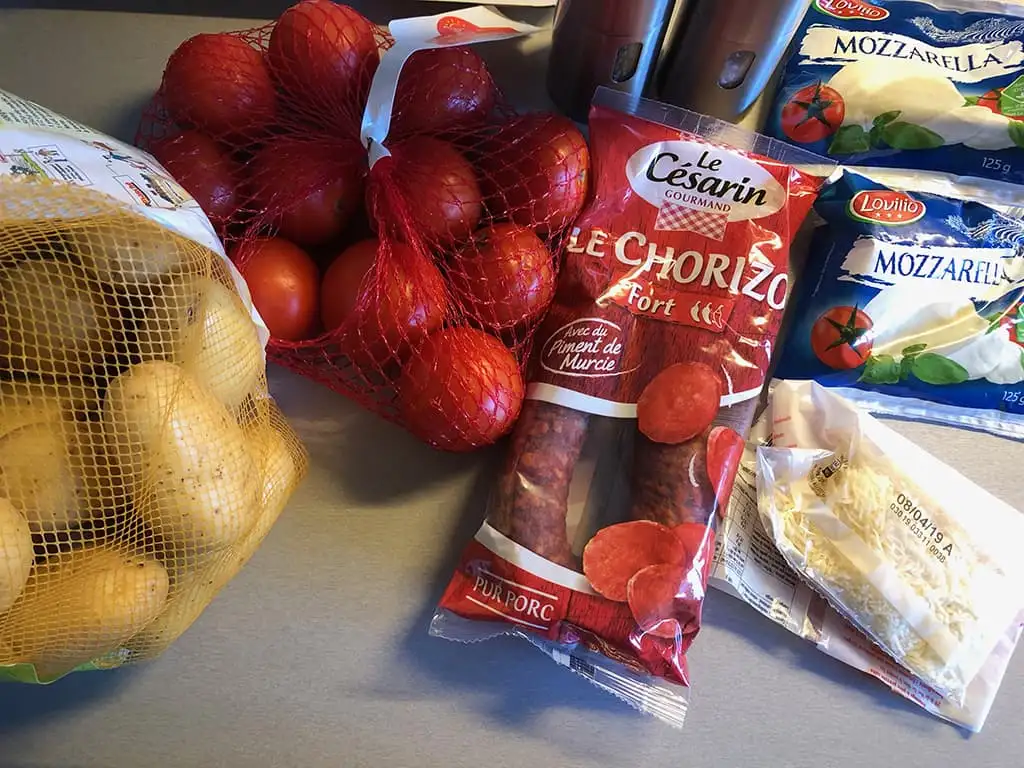 Ovenschotel met aardappel, tomaat en chorizo ingrediënten