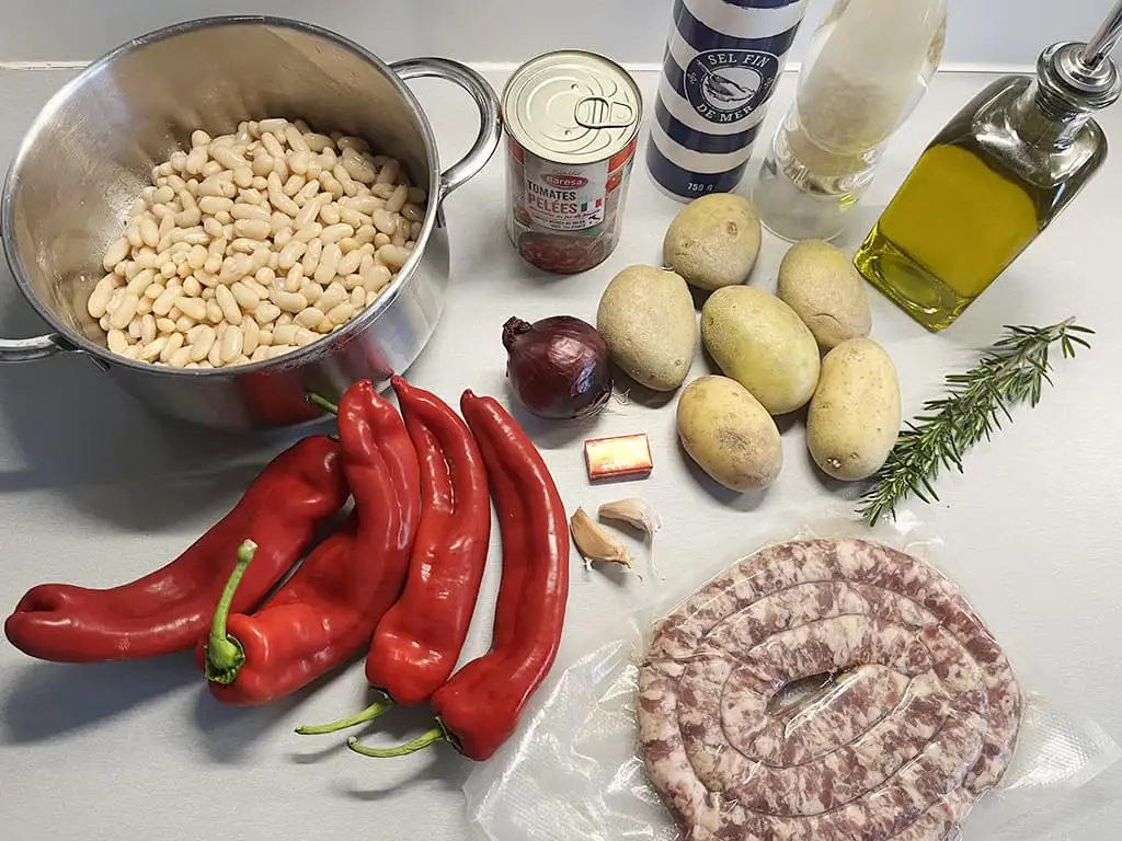 Ovenschotel met witte bonen en worst ingrediënten