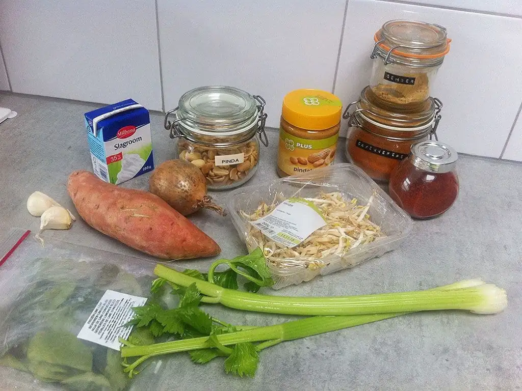 Pittige pindasoep ingrediënten